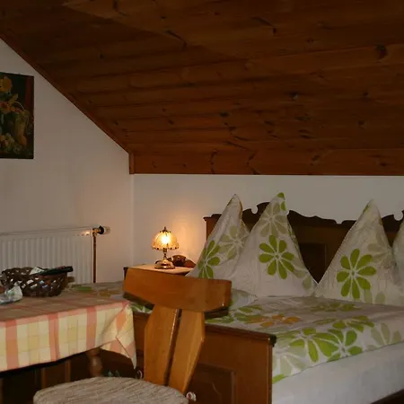 Bed & Breakfast Gastehaus Rosenberger *